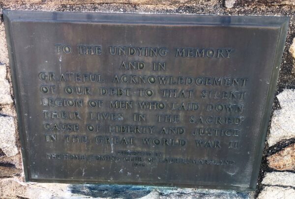 THE HOME COMING CLUB OF LAUREL WORLD WAR II MEMORIAL PLAQUE