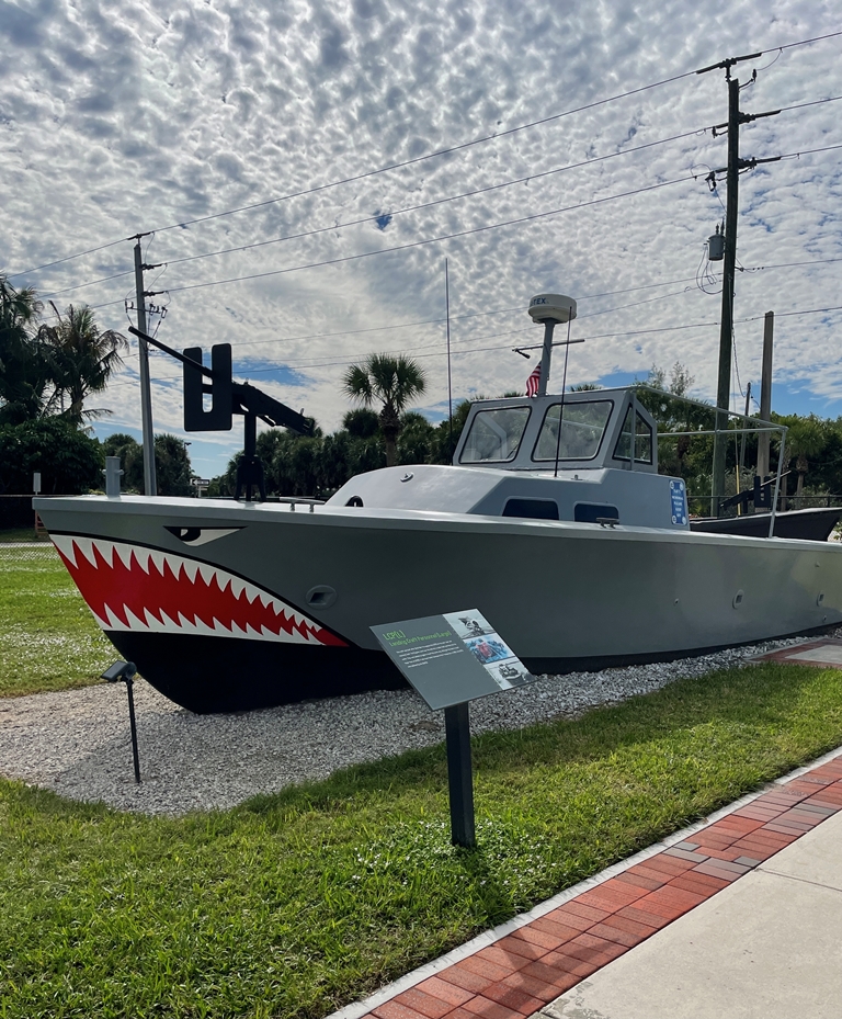 LCP(L) LANDING CRAFT PERSONNEL (LARGE) MEMORIAL