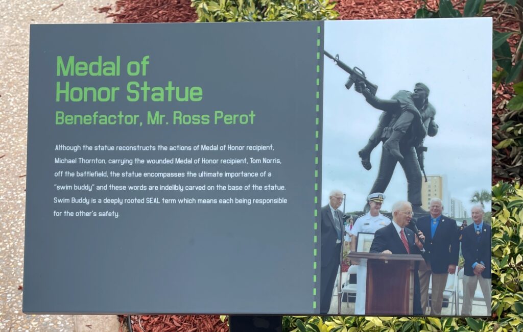 MEDAL OF HONOR STATUE MEMORIAL MARKER