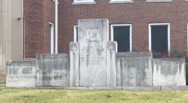 LAMAR COUNTY WAR VETERANS MEMORIAL