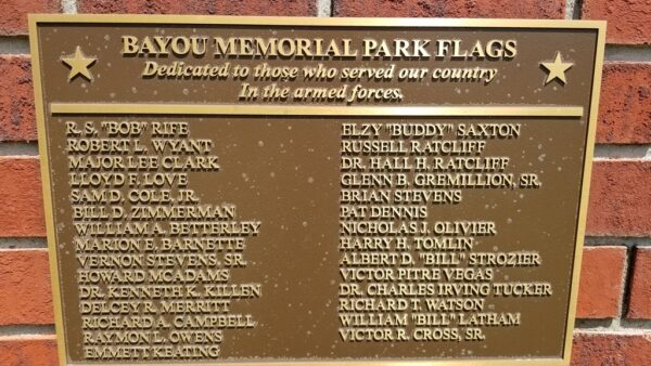 BAYOU MEMORIAL PARK FLAGS PLAQUE A