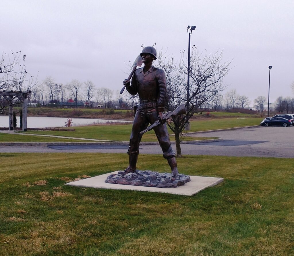 WORLD WAR II ARMY RANGERS MEMORIAL STATUE B