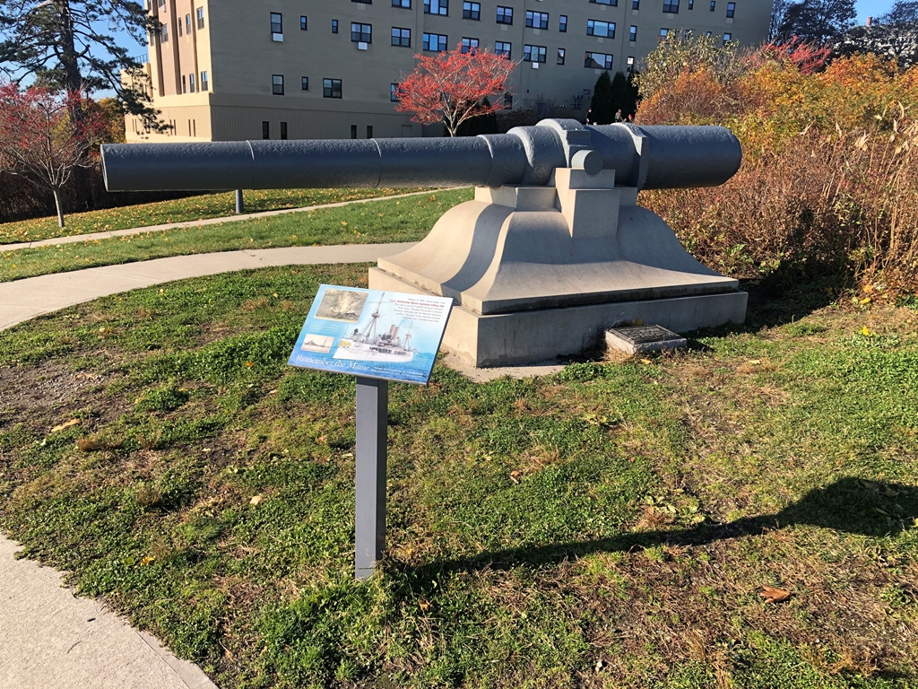 REMEMBER THE MAINE MEMORIAL GUN