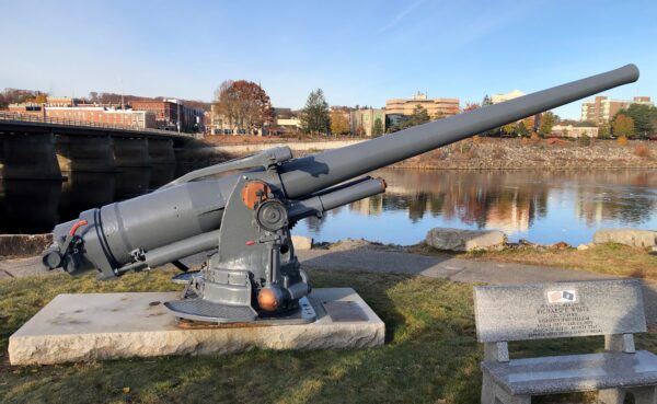 STATE OF MAINE SUPREME SACRIFICE WAR MEMORIAL GUN