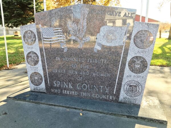 SPINK COUNTY VETERANS MEMORIAL