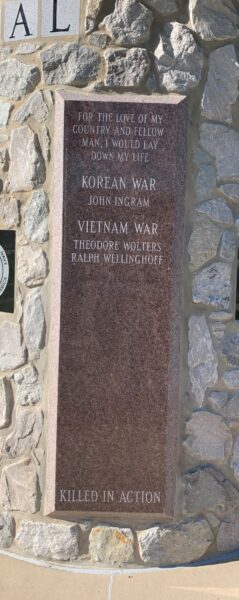 NEW BADEN WAR VETERANS MEMORIAL PLAQUE B