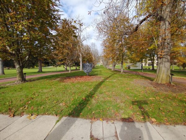 SOLDIERS MEMORIAL PARKWAY OF SANDUSKY COUNTY RESTORED