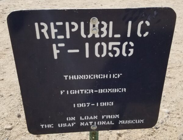 REPUBLIC F-105G THUNDERCHIEF FIGHTER-BOMBER MEMORIAL AIRCRAFT PLAQUE