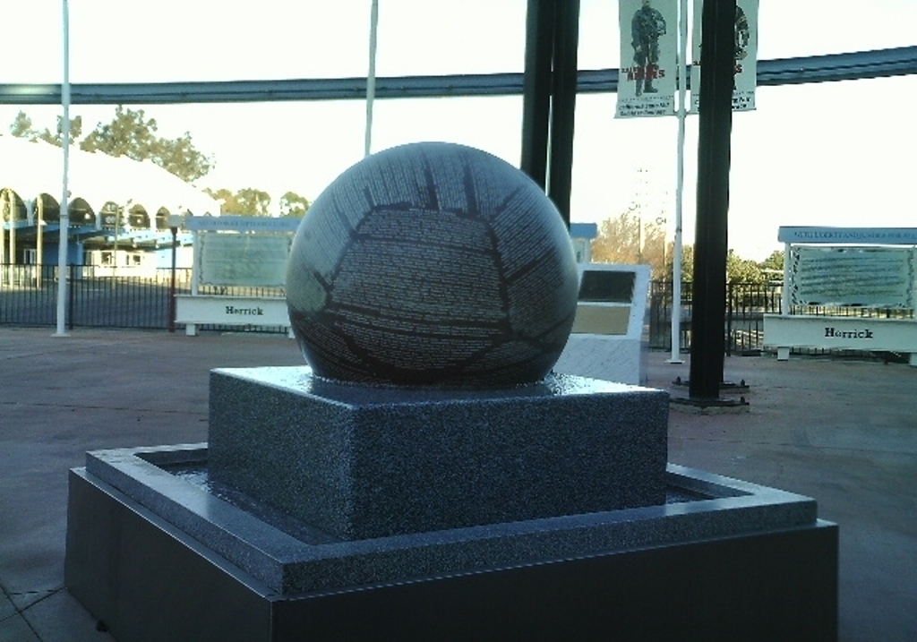 SACRAMENTO SEPTEMBER 11, 2001 MEMORIAL