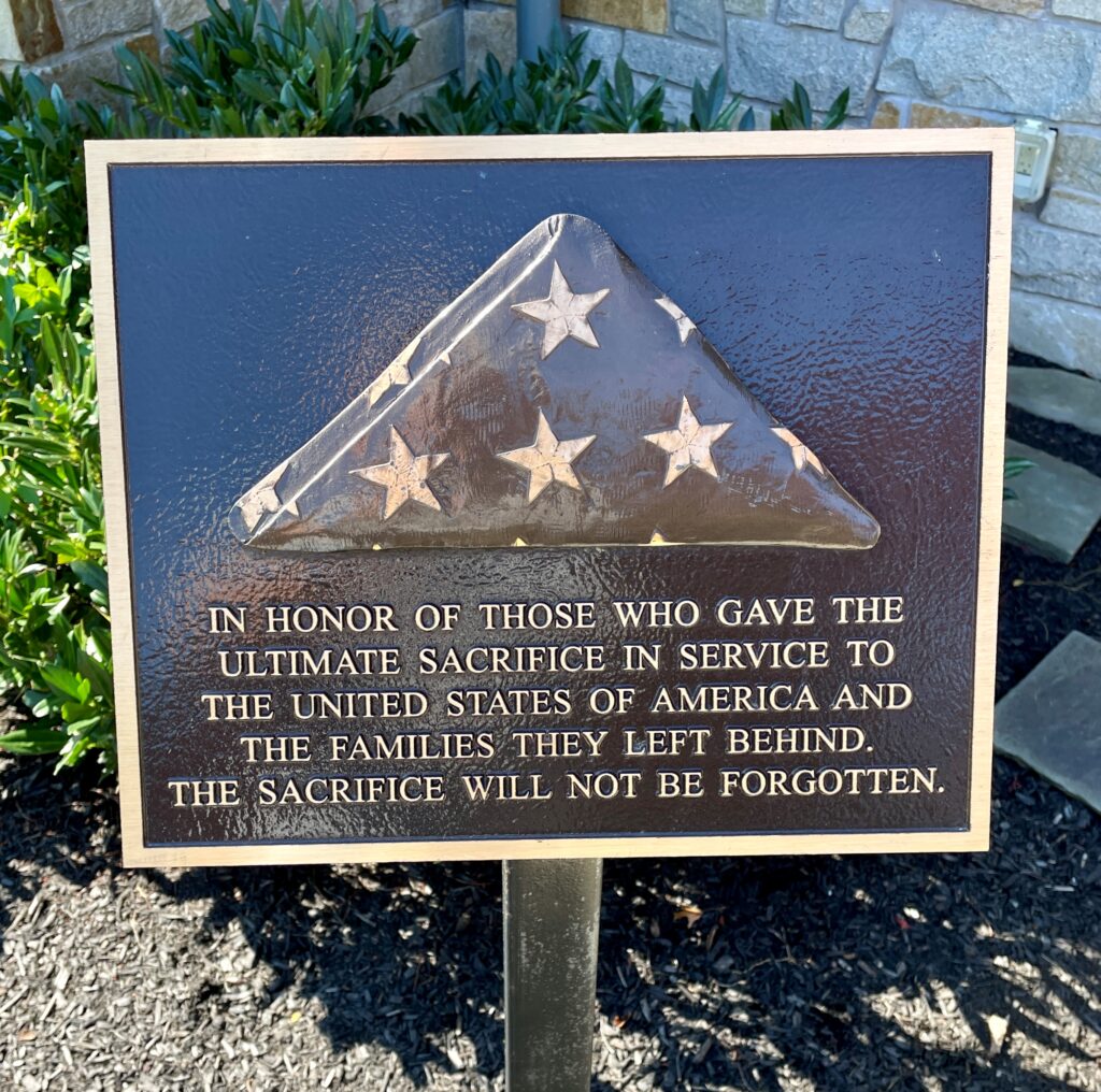 MASSACHUSETTS NATIONAL CEMETERY ULTIMATE SACRIFICE MEMORIAL PLAQUE