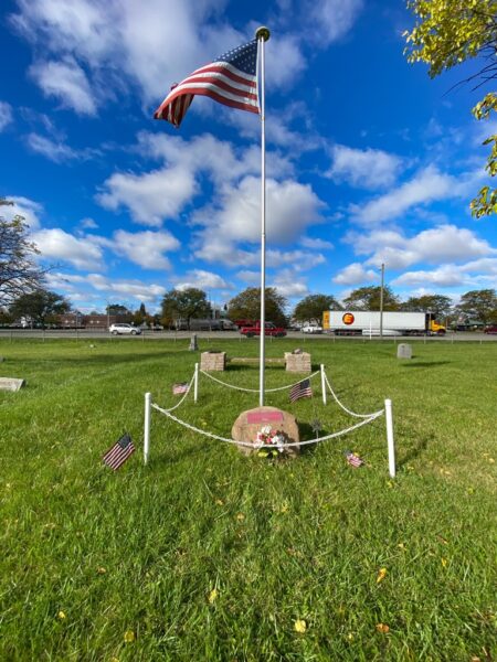 OAKWOOD CEMETERY UNKNOWN SOLDIERS MEMORIAL FLAGPOLE