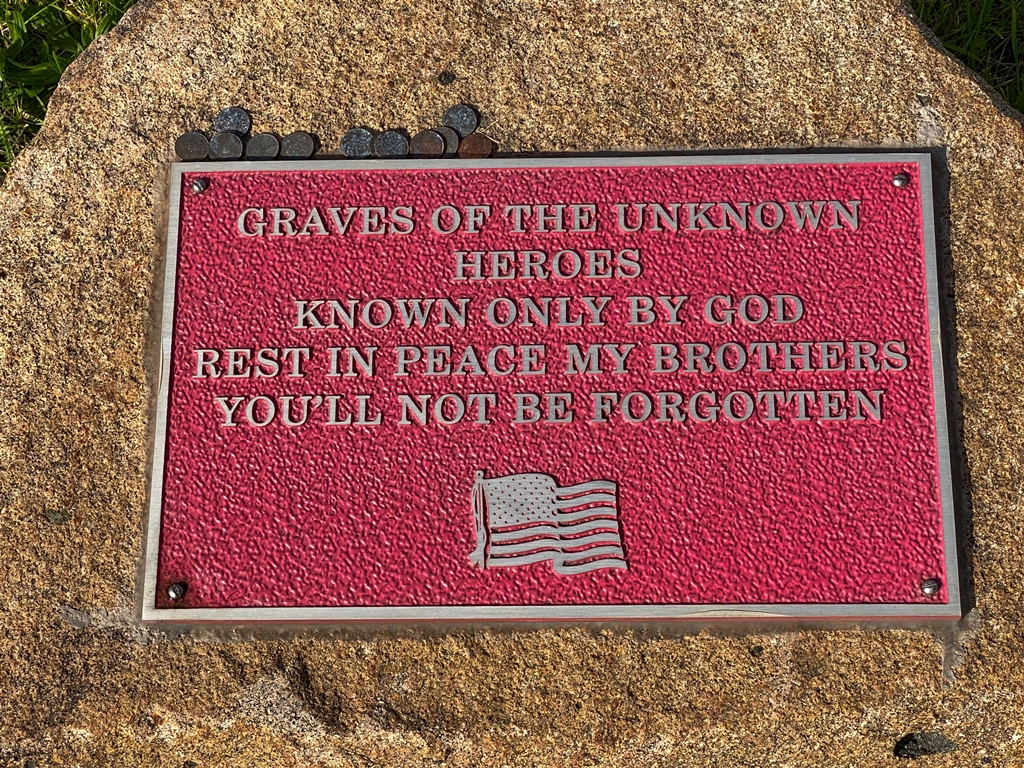 OAKWOOD CEMETERY UNKNOWN SOLDIERS MEMORIAL FLAGPOLE PLAQUE
