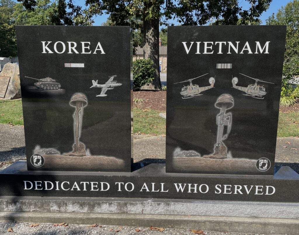 KOREA VIETNAM DEDICATED TO ALL WHO SERVED WAR MEMORIAL