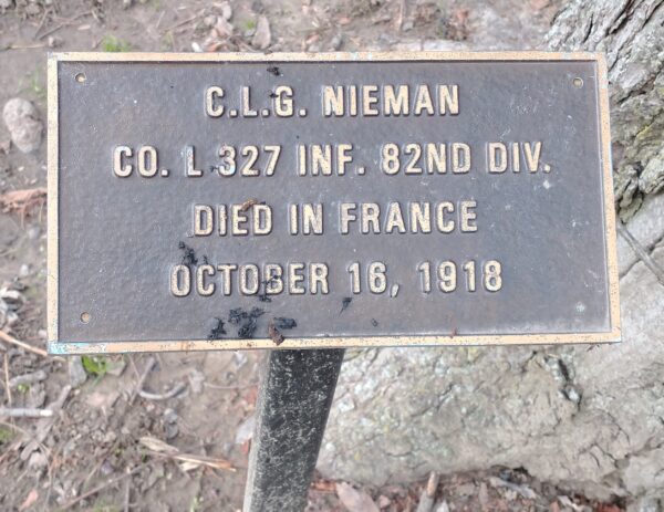 C.L.G. NIEMAN WAR MEMORIAL TREE PLAQUE
