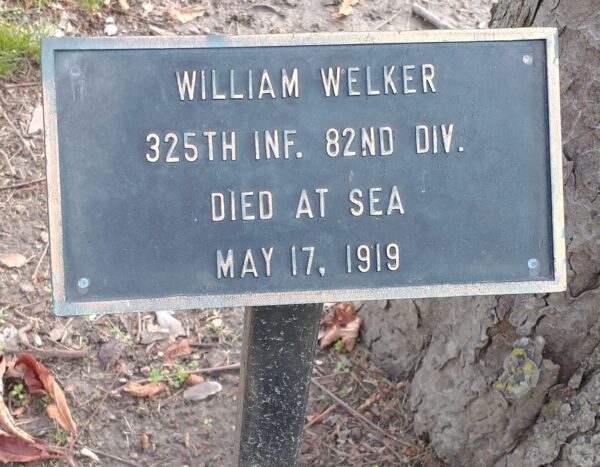 WILLIAM WELKER WAR MEMORIAL TREE PLAQUE