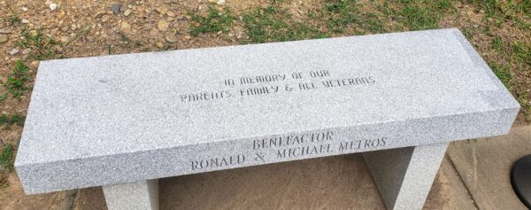 IN MEMORY OF OUR PARENTS, FAMILY & ALL VETERANS MEMORIAL BENCH
