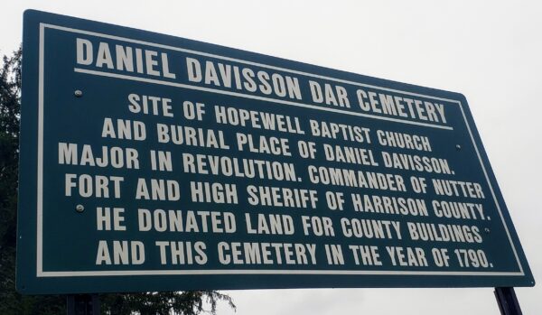 DANIEL DAVISSON DAR CEMETERY MEMORIAL MARKER