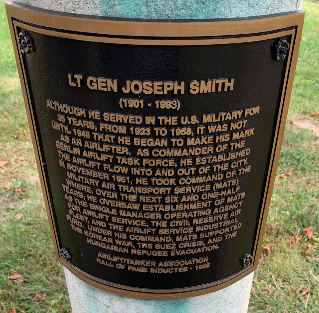 LT GEN JOSEPH SMITH MEMORIAL PLAQUE
