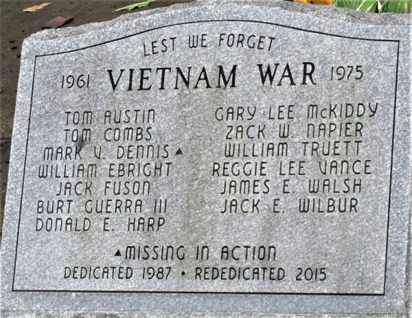 LEST WE FORGET VIETNAM WAR MEMORIAL
