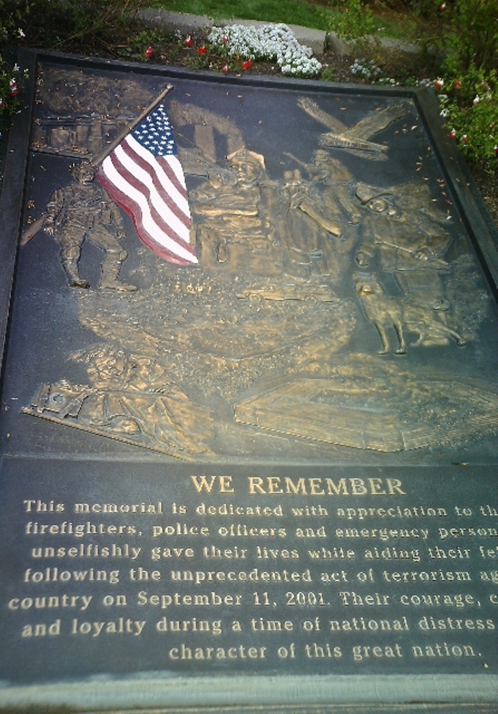 FAIR OAKS SEPTEMBER 11, 2001 MEMORIAL PLAQUE