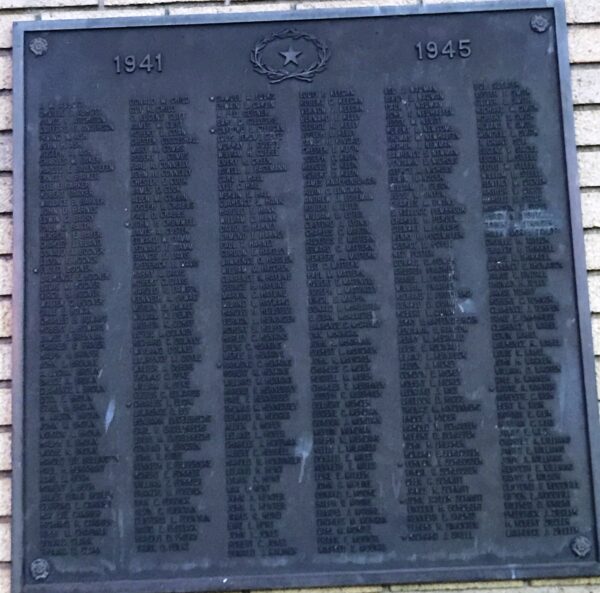 HENRY AREA HONOR ROLL WAR MEMORIAL PLAQUE D