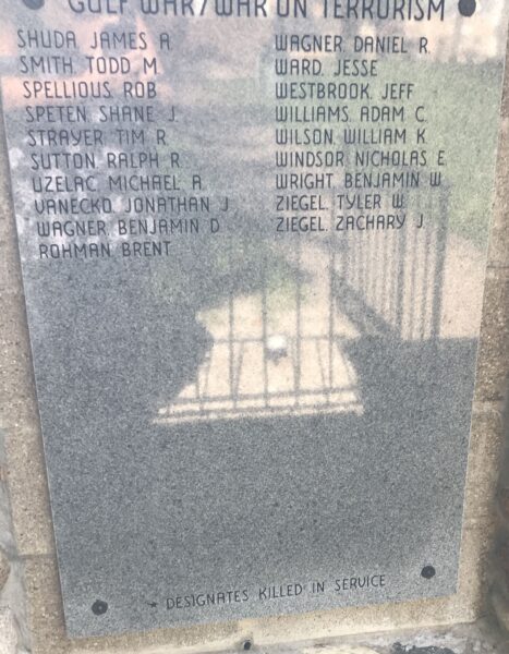 METAMORA HONOR ROLL MEMORIAL PLAQUE V