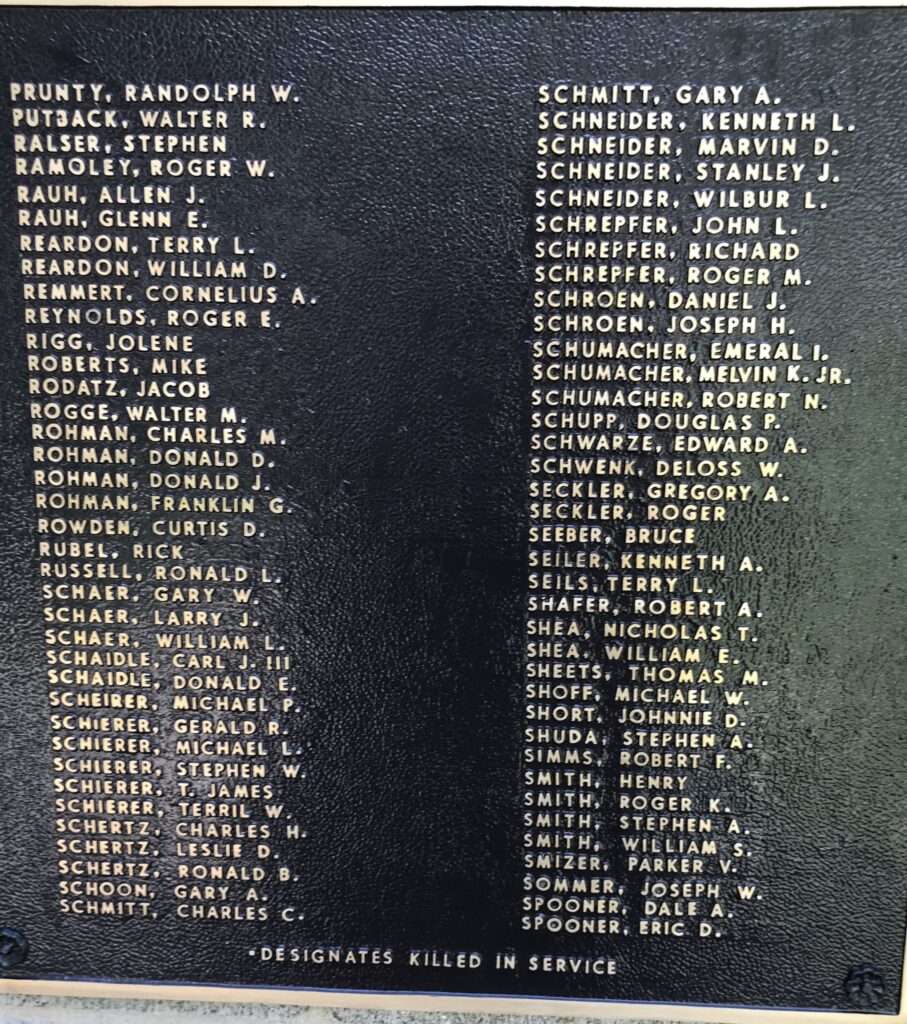 METAMORA HONOR ROLL MEMORIAL PLAQUE Q