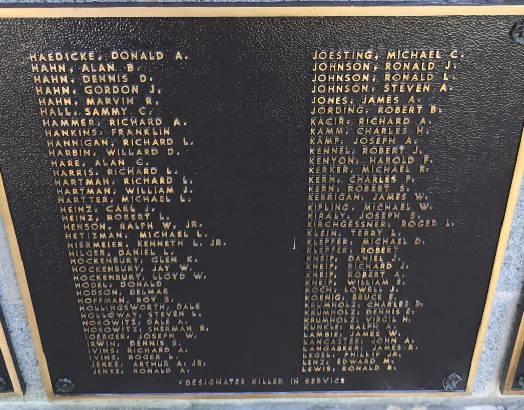 METAMORA HONOR ROLL MEMORIAL PLAQUE O