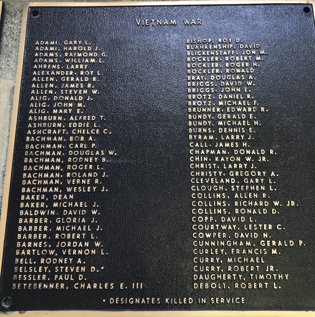 METAMORA HONOR ROLL MEMORIAL PLAQUE M