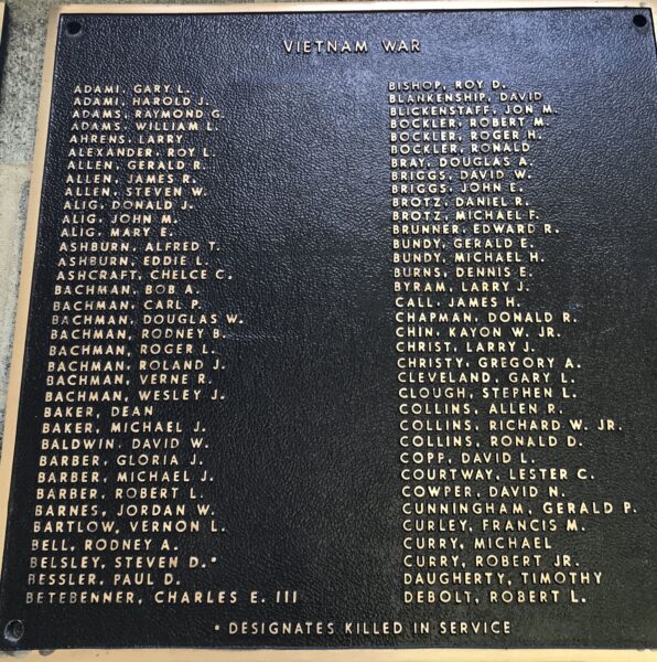 METAMORA HONOR ROLL MEMORIAL PLAQUE M