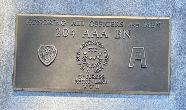MASSACHUSETTS NATIONAL CEMETERY 204 AAA BN WAR MEMORIAL PLAQUE