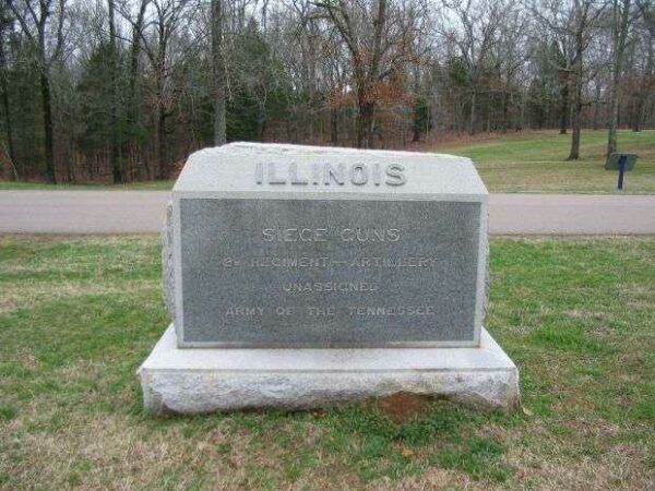 SIEGE GUNS ILLINOIS ARTILLERY MEMORIAL