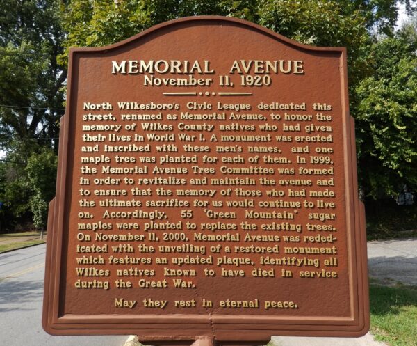MEMORIAL AVENUE NOVBEMBER 11, 1920 MARKER