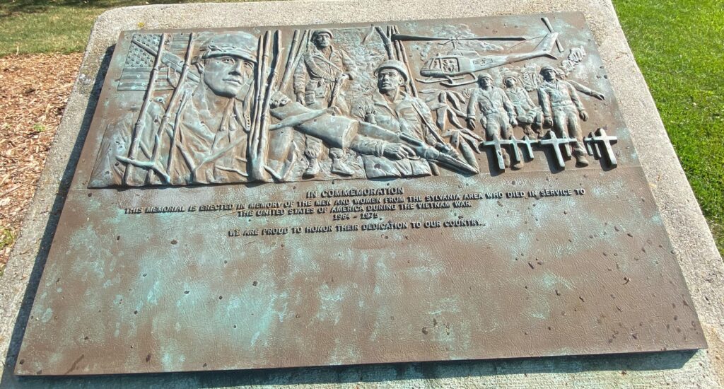 SYLVANIA, OH VIETNAM WAR MEMORIAL PLAQUE B