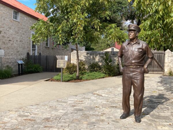 NIMITZPLATZ MEMORIAL