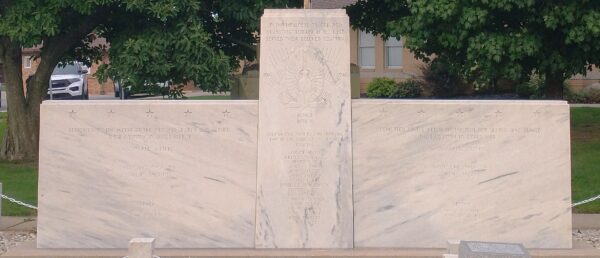 GRANT COUNTY, IN WAR VETERANS MEMORIAL CLOSE-UP