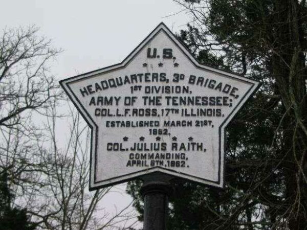 ROSS HEADQUARTERS WAR MEMORIAL PLAQUE