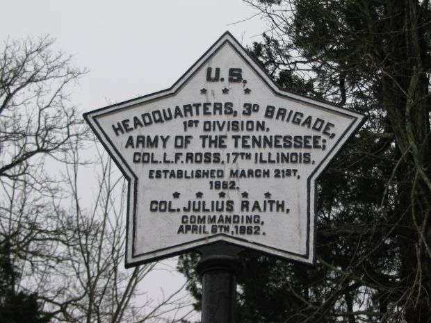 ROSS HEADQUARTERS WAR MEMORIAL PLAQUE