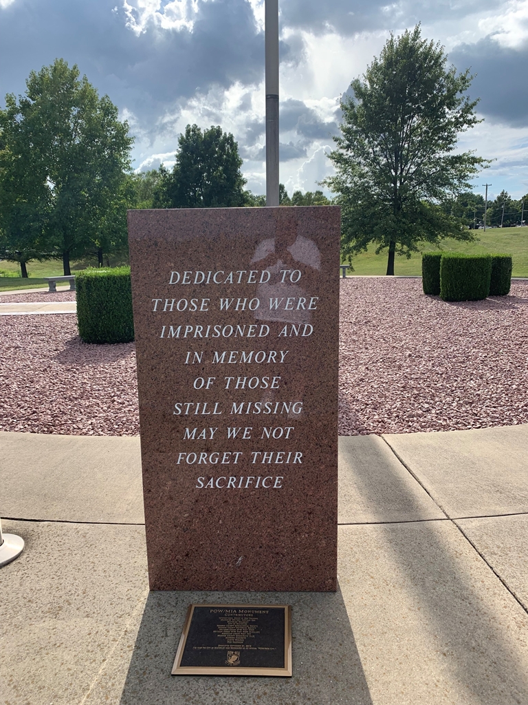 WATERLOO, IL POW MIA WAR MEMORIAL BACK