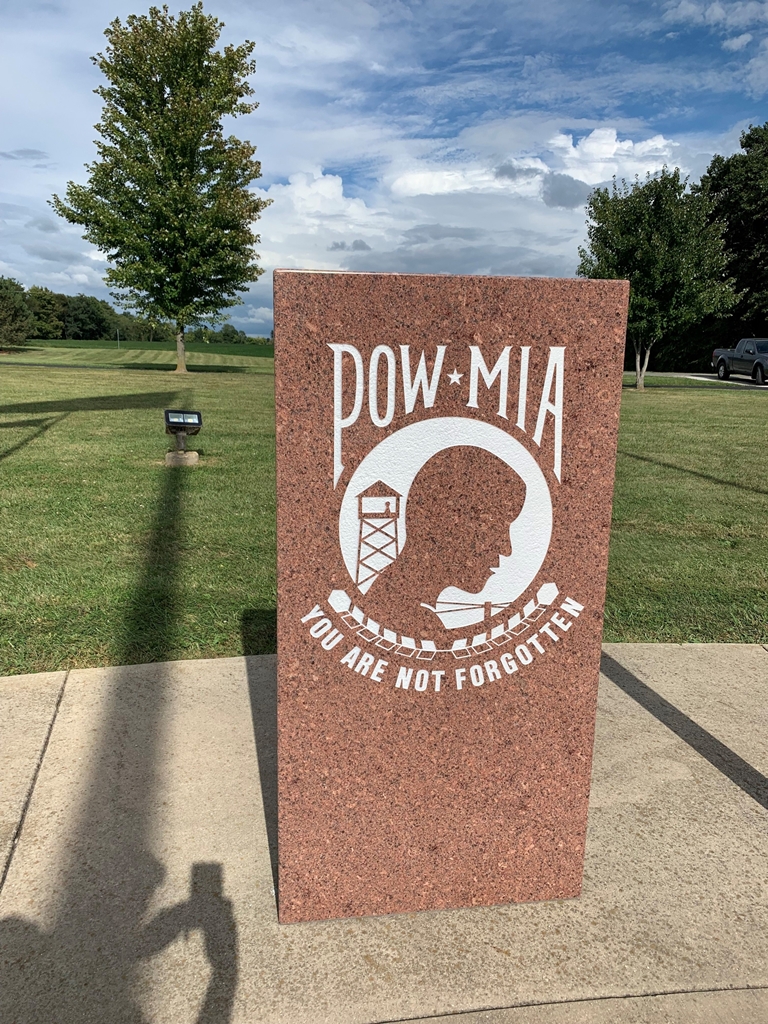 WATERLOO, IL POW MIA WAR MEMORIAL FRONT