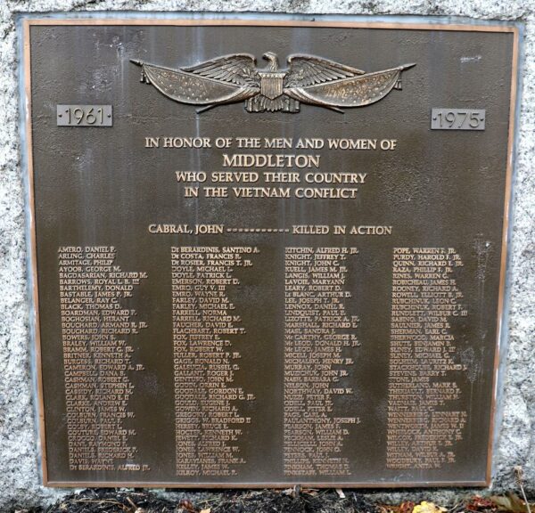 MIDDLETON VIETNAM CONFLICT MEMORIAL PLAQUE