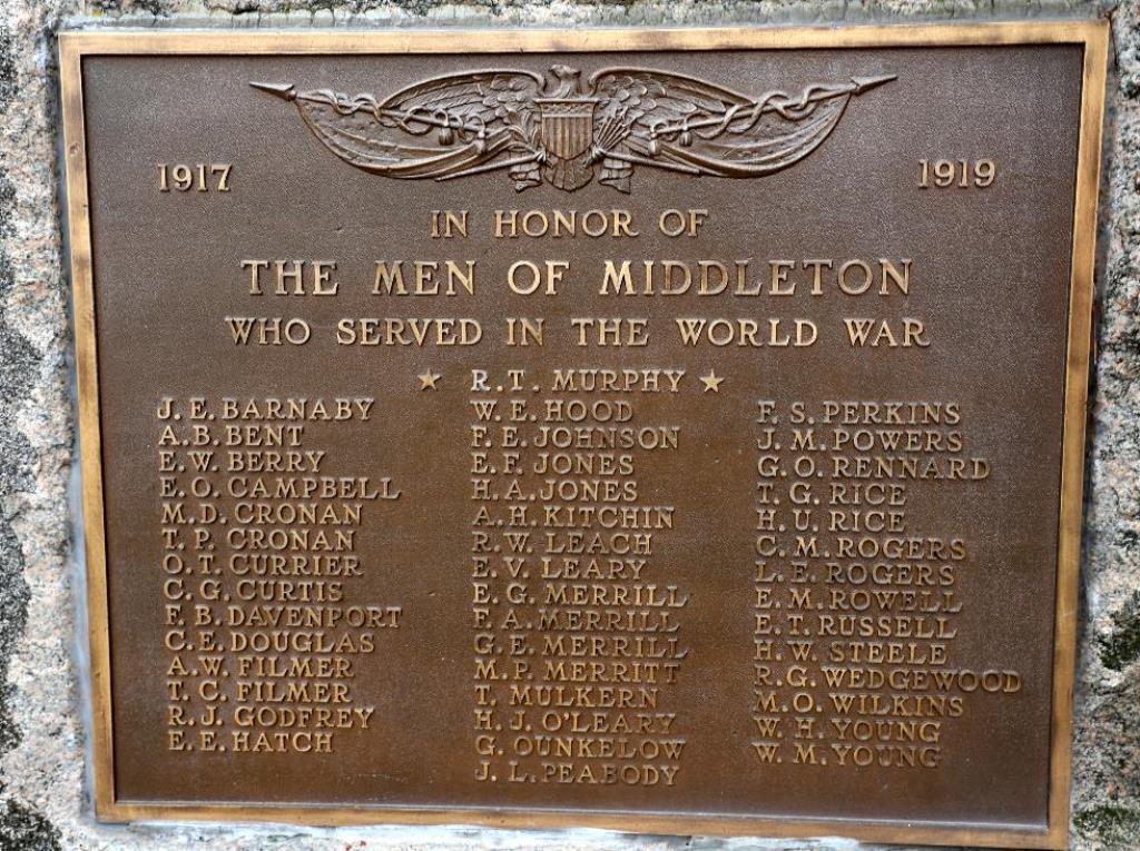 MIDDLETON THE WORLD WAR MEMORIAL PLAQUE