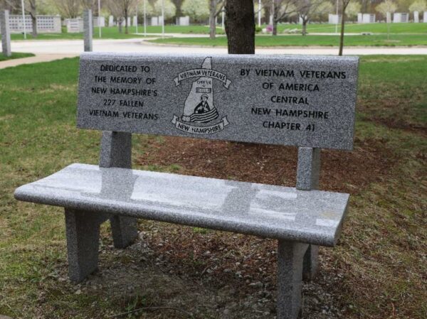 VIETNAM VETERANS OF AMERICA CENTRAL NEW HAMPSHIRE CHAPTER 41 MEMORIAL BENCH