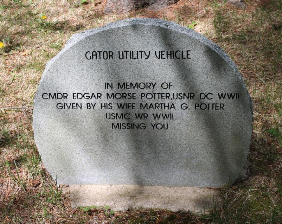 NEW HAMPSHIRE STATE VETERANS CEMETERY GATOR UTILITY VEHICLE MEMORIAL