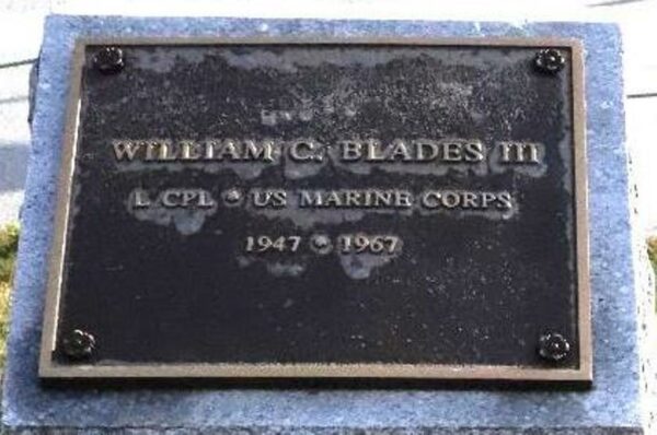 TOWN OF BILLERICA VIETNAM VETERANS MEMORIAL PLAQUE A