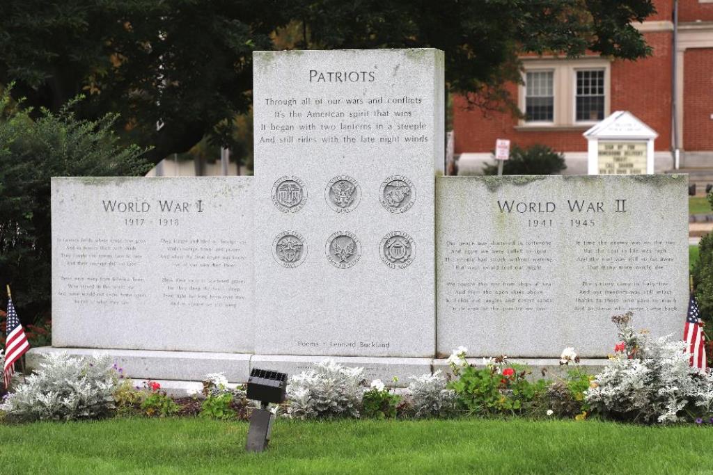 BILLERICA WORLD WAR I AND WORLD WAR II MEMORIAL FRONT