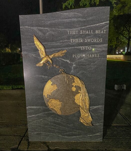 SAGINAW COUNTY VETERANS MEMORIAL LEFT STONE