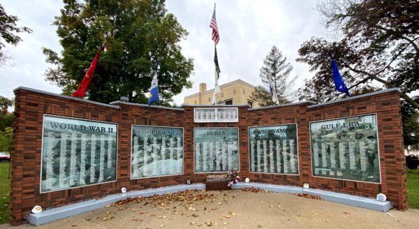 GLADWIN COUNTY WAR VETERANS MEMORIAL