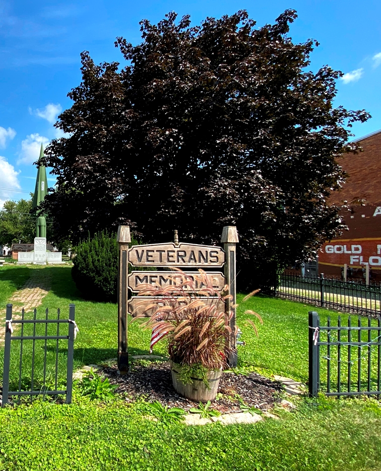 BROWN CITY VETERANS MEMORIAL PARK MARKER