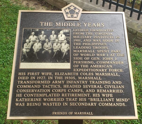 THE MIDDLE YEARS WAR MEMORIAL PLAQUE
